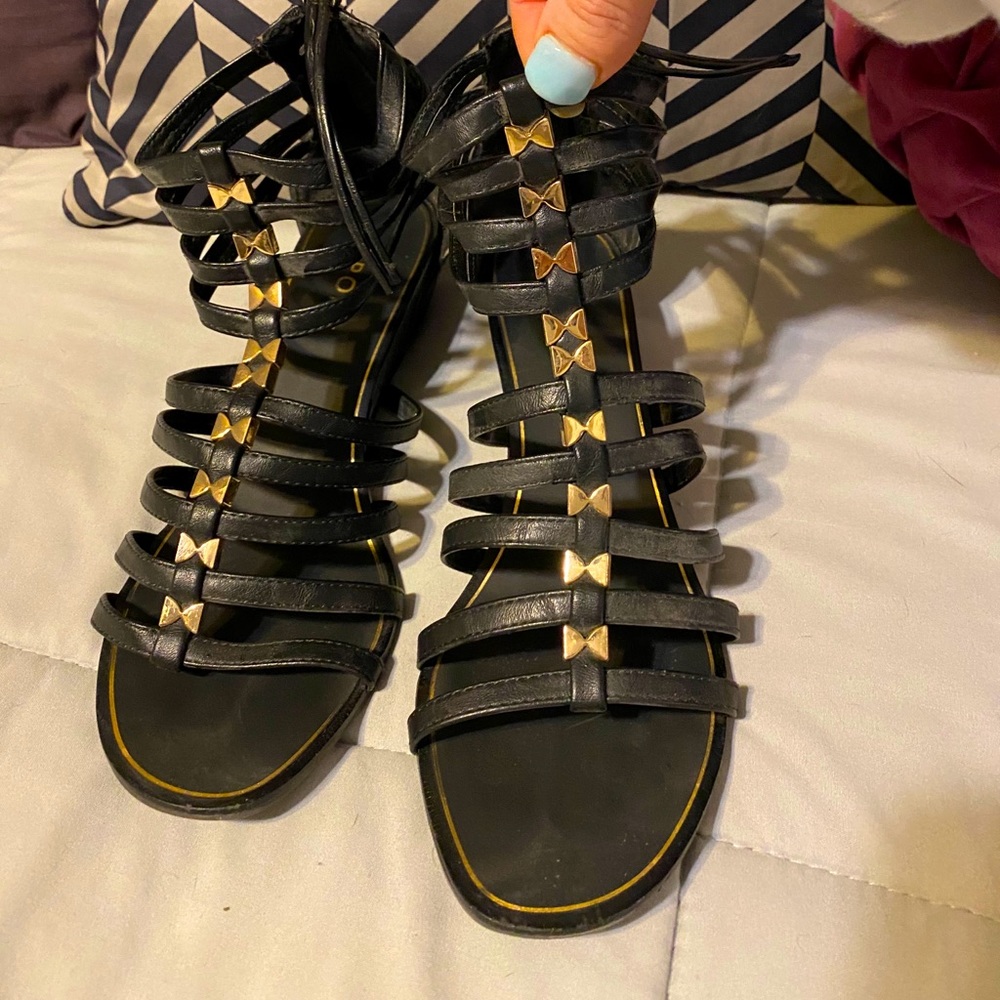 Gladiator slightly wedged sandal